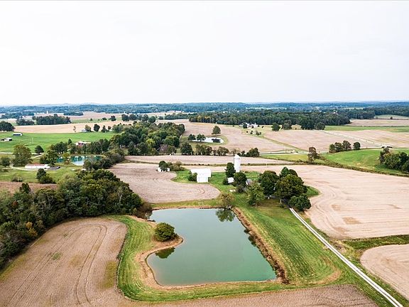 3rd image of 6525 Highway 762