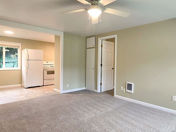 4th image of 8814-8815 Lochburn Ln SW #U-7
