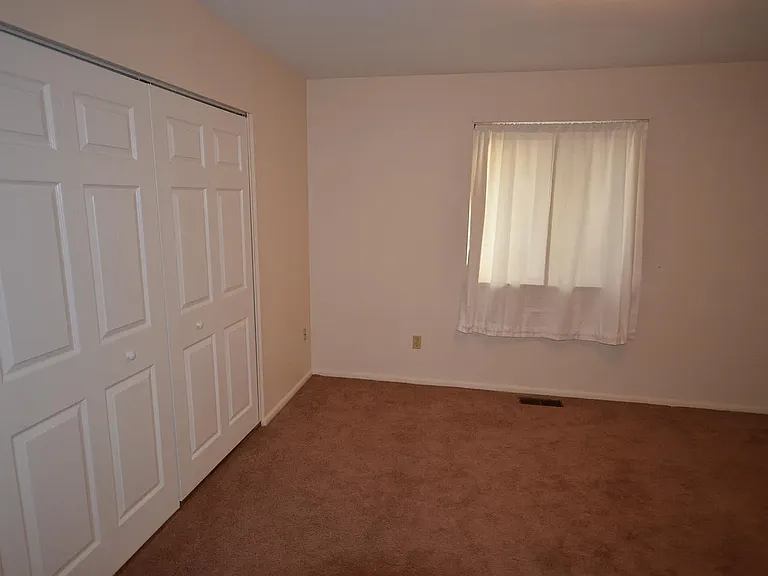 1359 Brittain Woods Rd — Photo 6