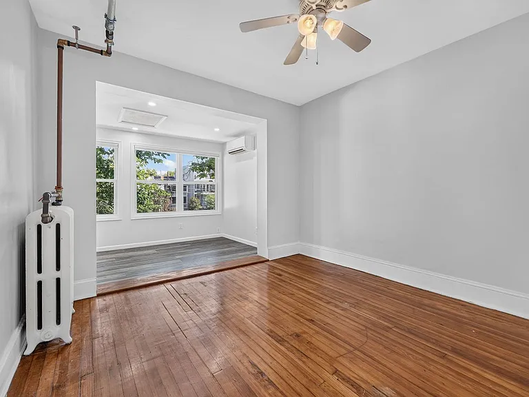 745 Irving St NW — Photo 9