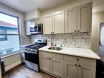 Rented by R New York