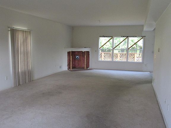 2nd image of 1821 Woodslea Dr