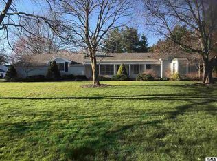 1826 S Walmont Rd, Jackson, MI 49203