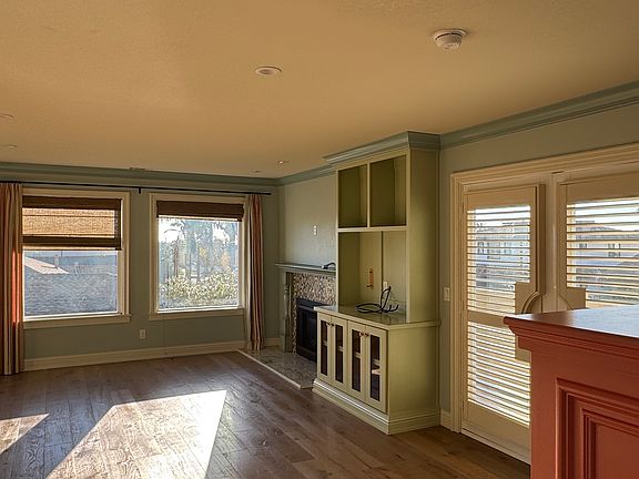 5th image of 117 Seaview Ave #A