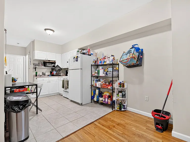 324 Monroe St #6 — Photo 4