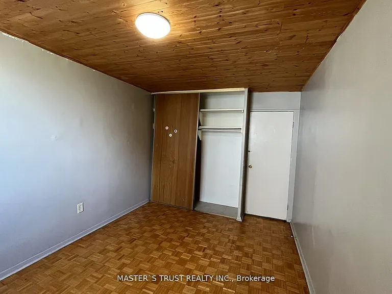 3420 Eglinton Ave E #903 — Photo 14