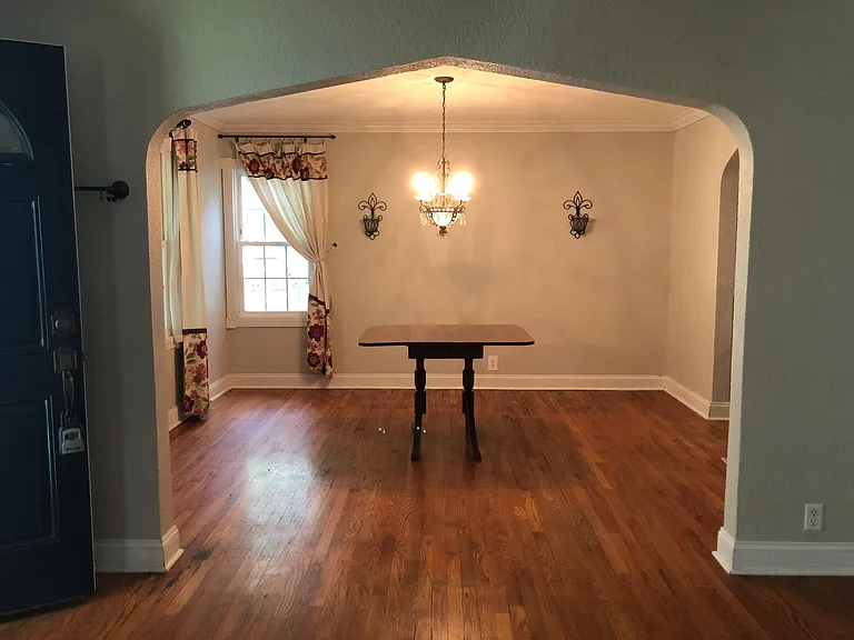 a formal space for a decent sized dining table