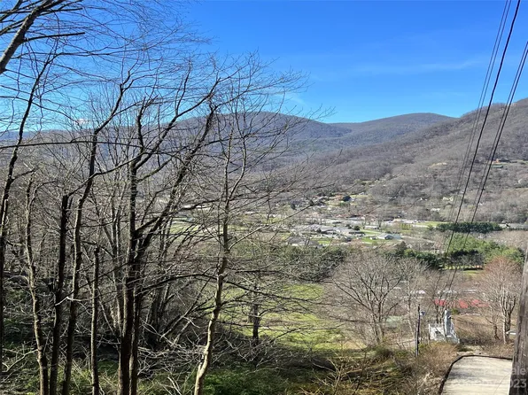 Rocky Top Rd, Maggie Valley, NC 28751