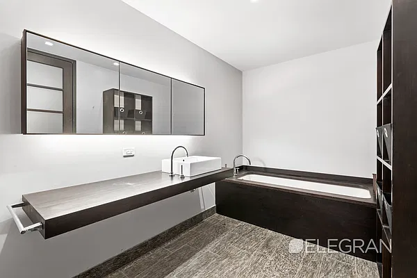 Rented by (Legacy) Elegran | media 19