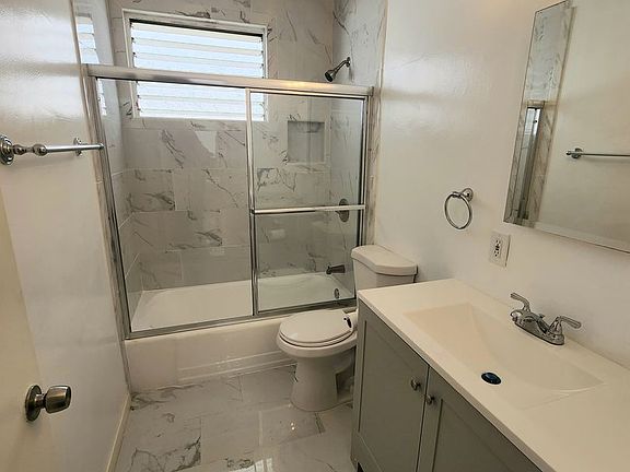 5th image of 1010 N Orange Grove Ave #5
