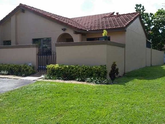 2nd image of 17918 NW 66th Circle Ct