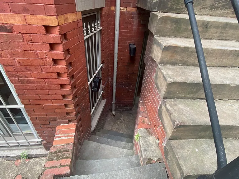1507 R St NW — Photo 5
