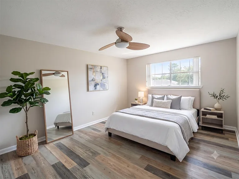 302 Morningside Dr — Photo 11