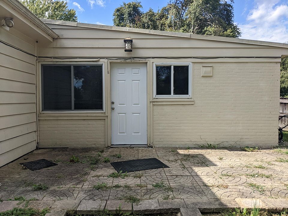 1st image of 8520 Smith Ln #3