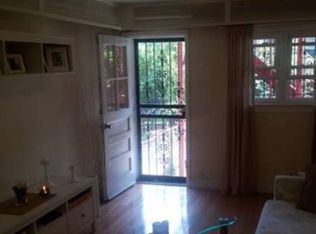 2001 46th St, Astoria, NY 11105