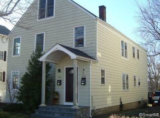 722 Knapps Hwy, Fairfield, CT 06825