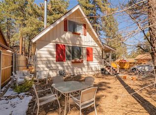 204 Pine Ln, Sugarloaf, CA 92386