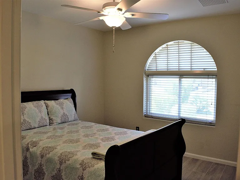 4532 W Corrine Dr — Photo 14