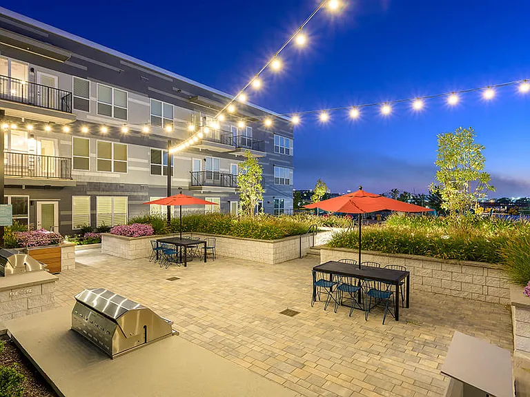 V2 Apartments — Photo 46