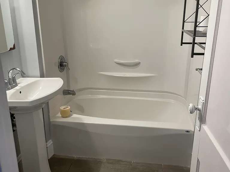 14 Rodney St #16 — Photo 11