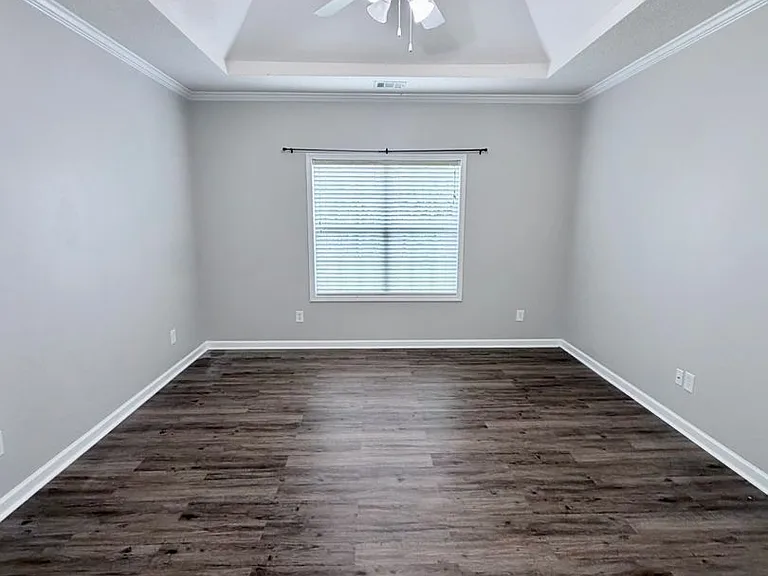 705 Post Oak Way — Photo 10