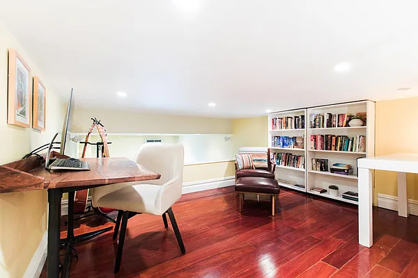 Sold by Compass | media 6