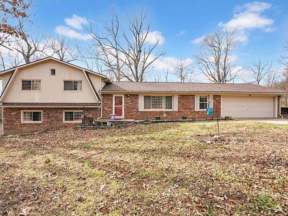 2nd image of 1813 N Jennings Dr