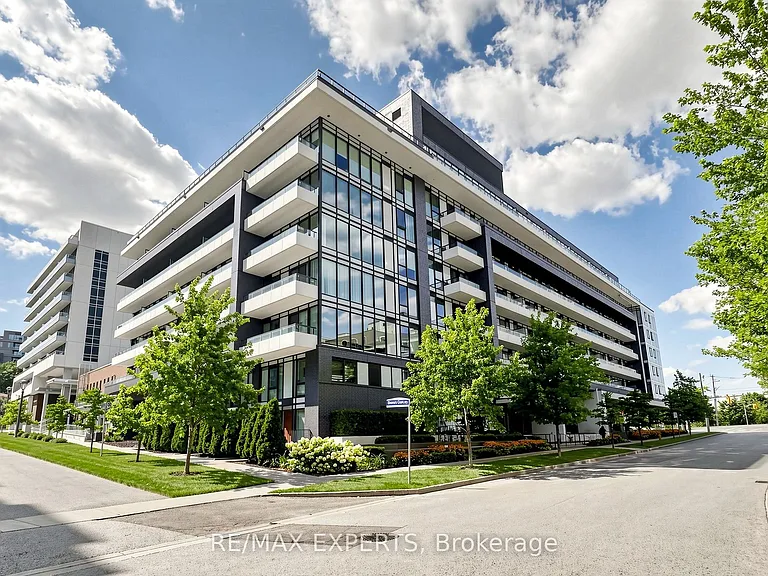 18 Rean Dr #223 — Photo 2