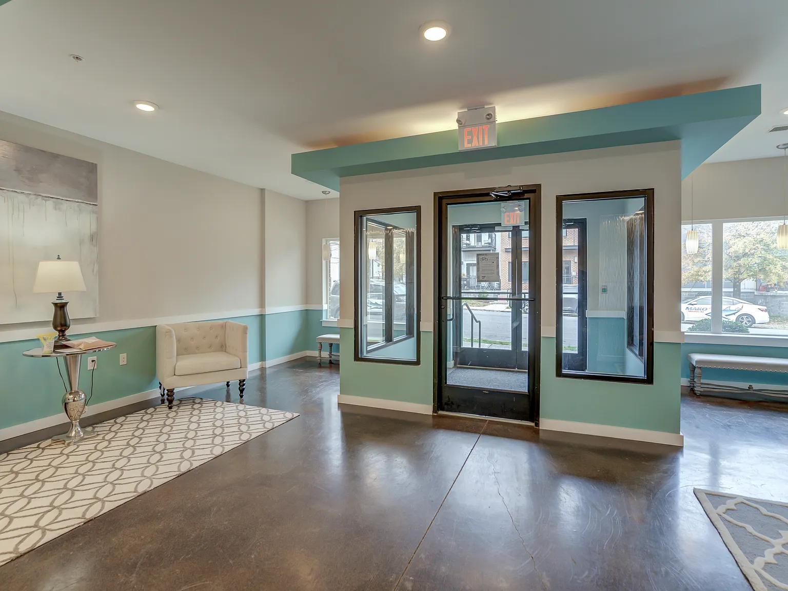 908 Perry Street — Photo 3