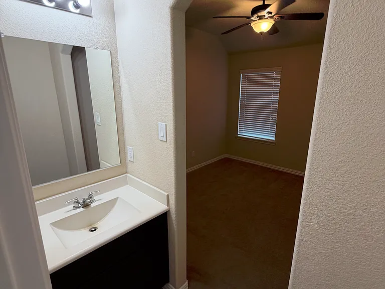 12133 Knots Ln — Photo 10