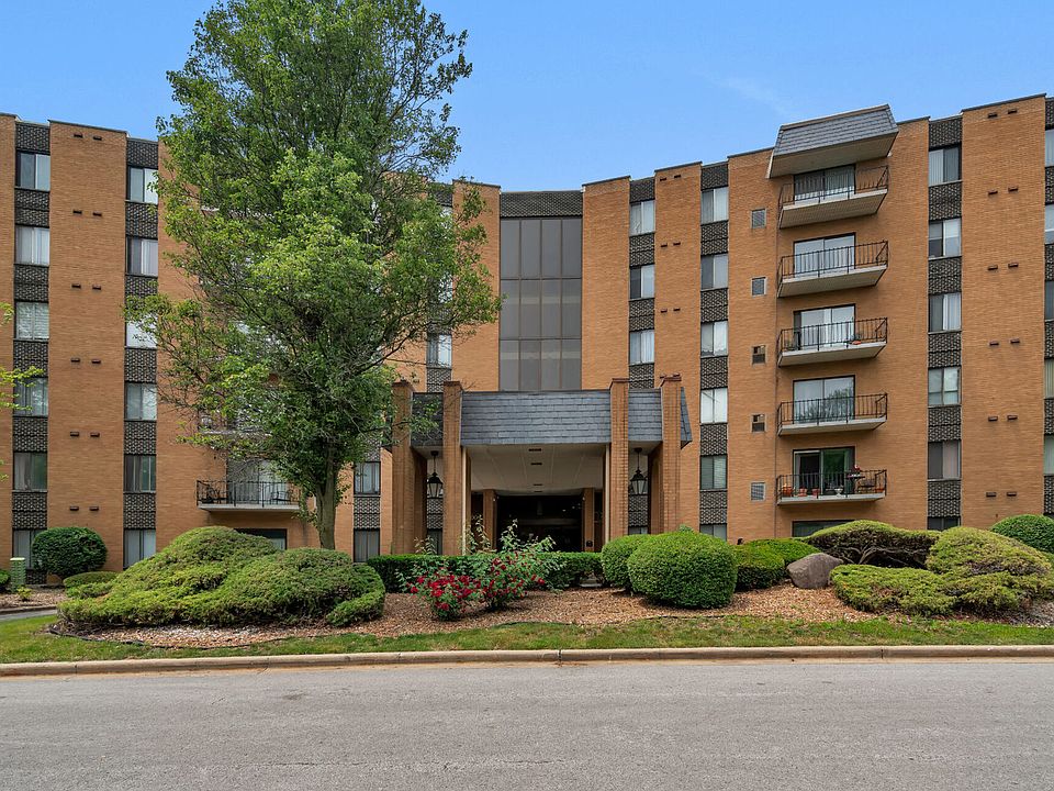 1st image of 700 N Bruce Ln APT 105
