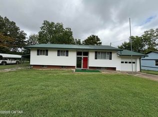 205 Park St, Alamo, TN 38001