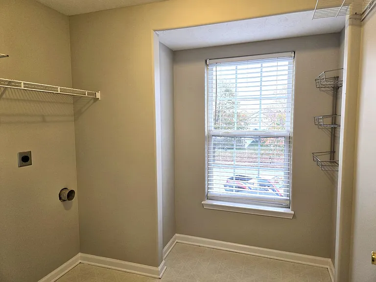 1092 Winding Oak Trl — Photo 31