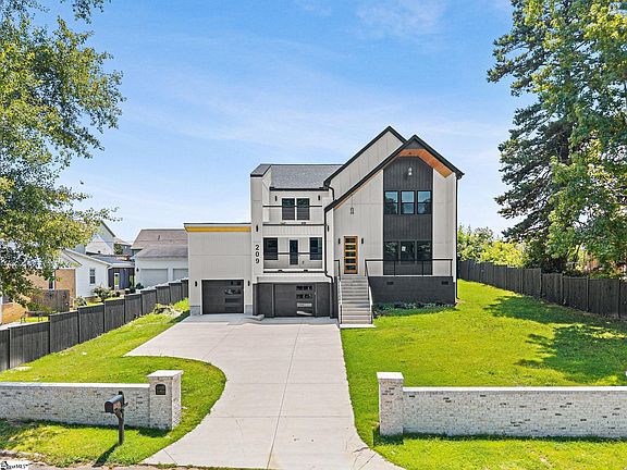 2nd image of 209 Redmond Dr