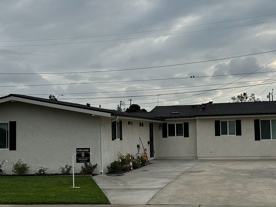 2nd image of 940 N Garden St #940-9401-9402