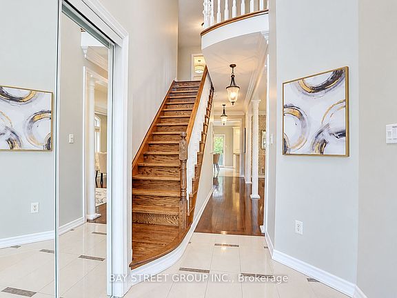 4th image of 207 Farmstead Rd