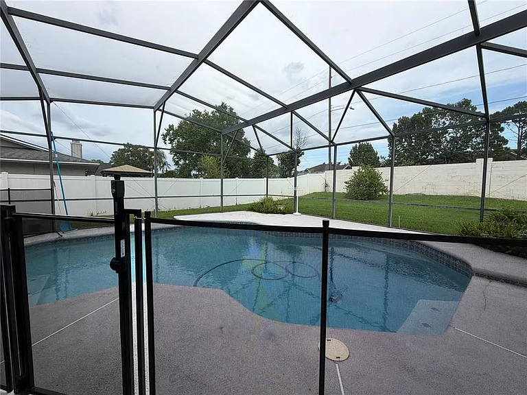 3727 Dunwich Ave — Photo 49