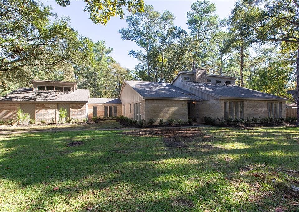 1st image of 2110 Lake Gardens Dr