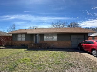 821 Charles Dr, Ada, OK 74820
