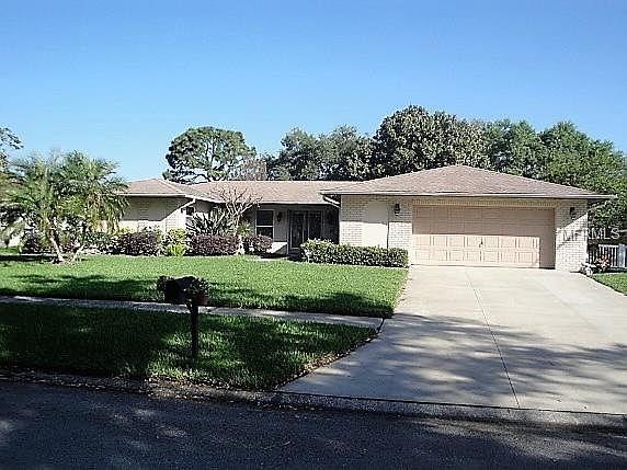 1st image of 2830 Meadow Hill Dr N
