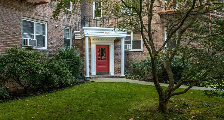 Sold by Corcoran | media 13