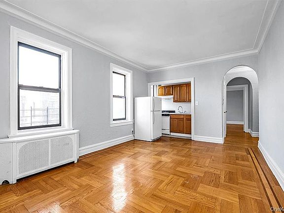 2nd image of 83-44 Lefferts Blvd APT 6C