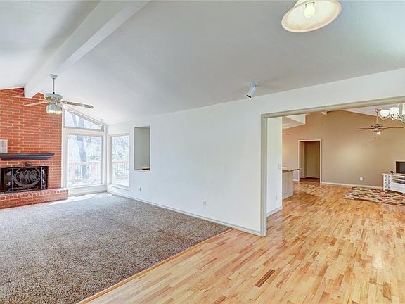 5th image of 2512 Cedar Oak Dr