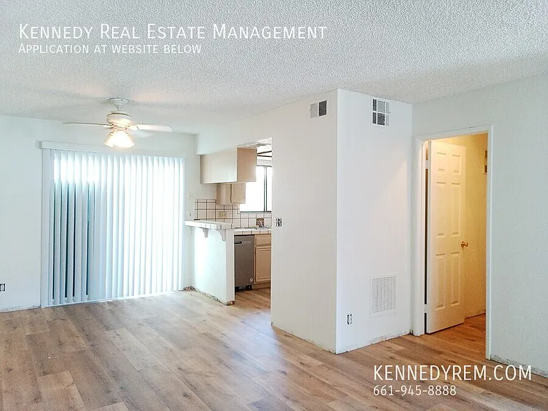 1328 W Avenue J #4 — Photo 3
