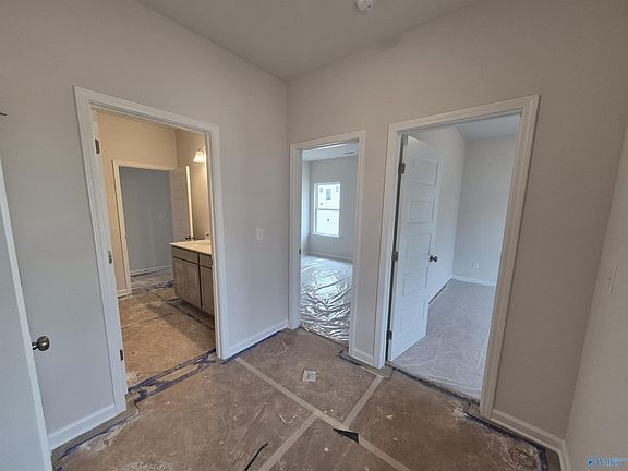 5th image of 329 Emma Way