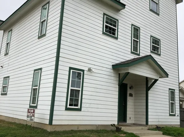 819 S Welch St, Denton, TX 76201