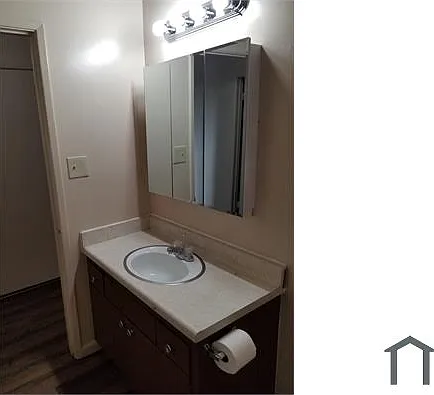 2 bed, 950 sqft, $2,300 — Photo 3