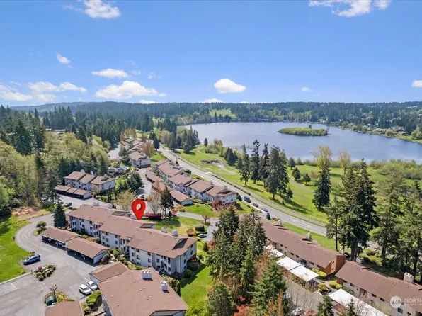 23405 Lakeview Drive #H203, Mountlake Terrace, WA 98043