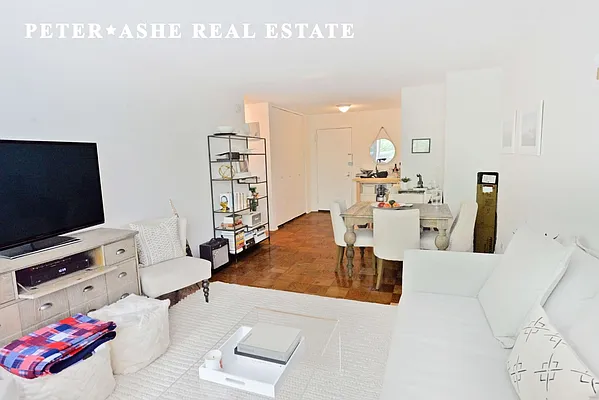 Rented by Peter Ashe | media 20