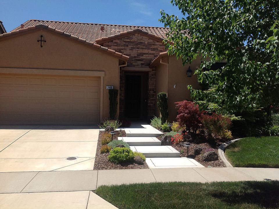 2nd image of 2400 Rockrose Cir